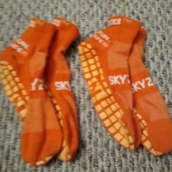 Sky Zone Trampoline Socks - 2 pair - Picture 2 of 2